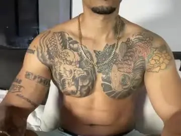 Chaturbate Free Porn Cam of myke_esthetic