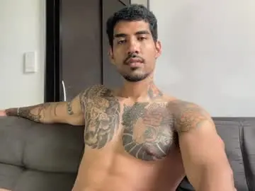 Chaturbate Sex Cam of myke_esthetic
