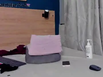 Chaturbate Free Porn Cam of sarahmiler_
