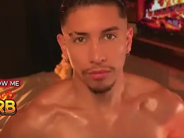Chaturbate Best live sex cam show of aaronfox_