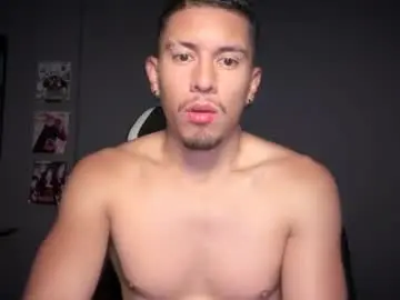 Chaturbate Watch Live Sex Cams of aaronfox_