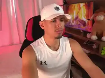 Chaturbate Sex Chat of aaronfox_