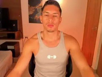 Chaturbate Watch Live Sex Cams of aaronfox_