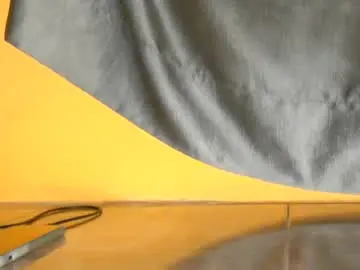 Chaturbate Free Porn Cam of sexy_petitqueen