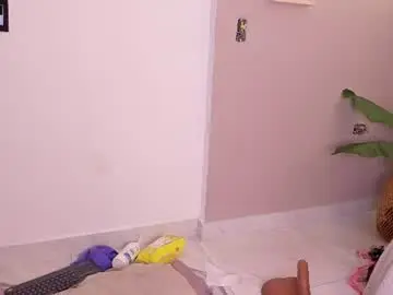Chaturbate Live Sex Cam of alexamora__