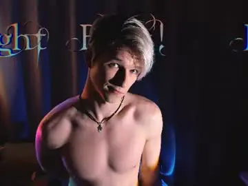 Chaturbate Live Sex Cam of jack_frozt