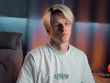 Chaturbate Live Sex Cam of jack_frozt
