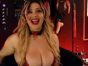 Chaturbate Best live sex cam show of misssophiie
