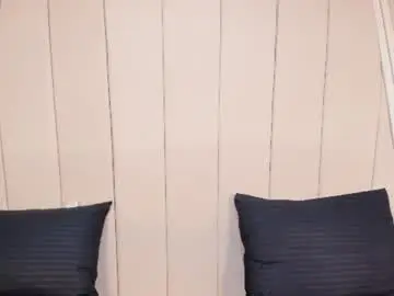 Chaturbate Live Sex Cam of agatha_steel20