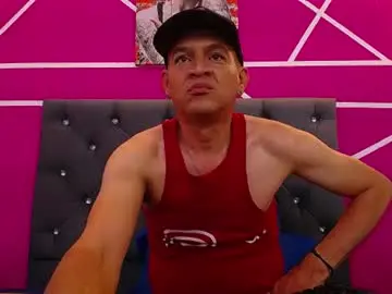 Chaturbate Live Sex Cam of cesirry