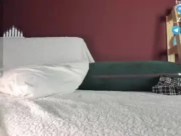 Chaturbate Live Sex Cam of honey_pinkgreen