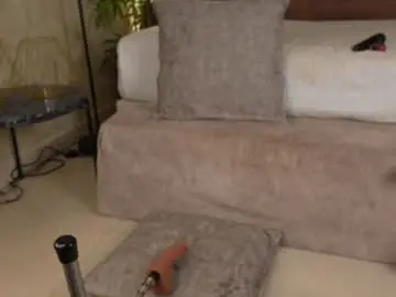 Chaturbate Watch Live Sex Cams of mia_lacy