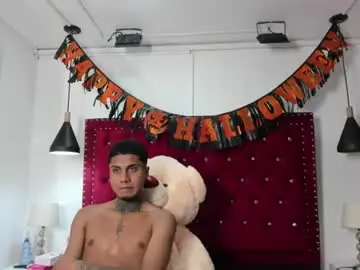 Chaturbate Free Porn Cam of damian_and_roxanne