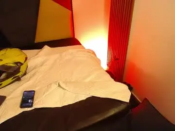 Chaturbate Watch Live Sex Cams of damian_demetriou