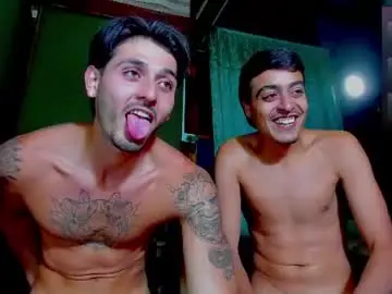 Chaturbate Sex Cam of alejo_323__