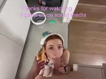 Chaturbate Sex Cam of chloesweetdreams