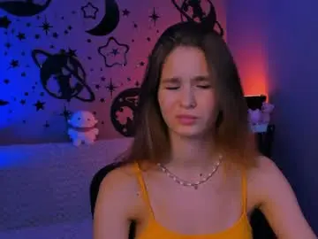 Chaturbate Live Sex Cam of kira_so_shy