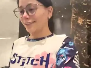 Chaturbate Live Sex Cam of loidjanne