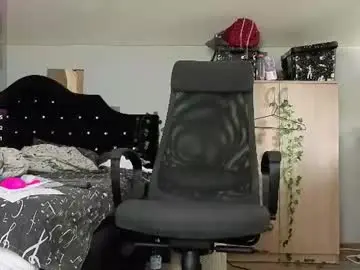 Chaturbate Adult Video Chat of chrisstop18