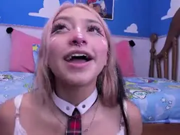 Chaturbate Live Sex Cam of foxy_franshesca