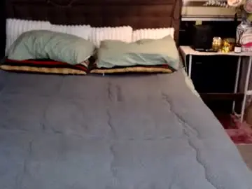 Chaturbate Watch Live Sex Cams of miss_angelic15