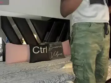 Chaturbate Live Sex Cam of tarekwest