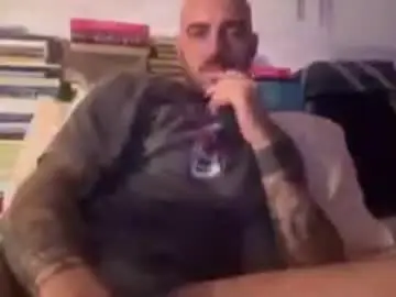 Chaturbate Live Sex Cam of alessandromori91