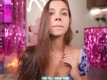 Chaturbate Live Sex Cam of mon1_day