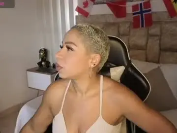 Chaturbate Free Porn Cam of summer_night_
