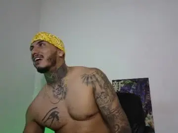 Chaturbate Free Live Porn of andy_love97