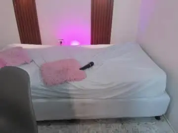 Chaturbate Watch Live Sex Cams of emmaray3