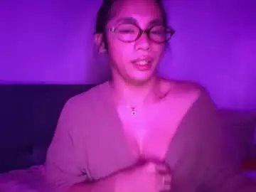 Chaturbate Watch Live Sex Cams of iluvchardonnay