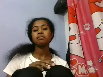 Chaturbate Live Porn of phania185885