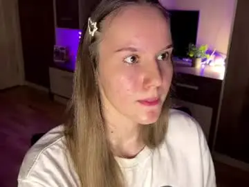 Chaturbate Live Sex Cam of rinaright