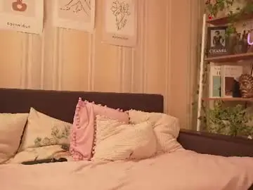Chaturbate Nude Webcam of charm_jessi