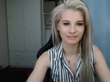 Chaturbate Live Sex of kristineamore