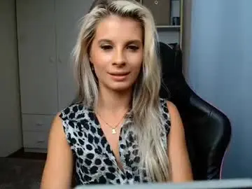 Chaturbate Free Live Porn of kristineamore