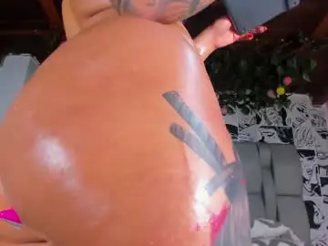 Chaturbate Free Live Porn of lucyrosse_