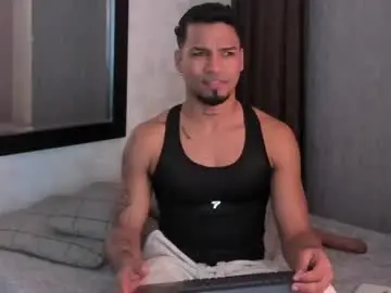 Chaturbate Live Sex of beako_strong