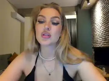 Chaturbate Live Sex of hi_lina