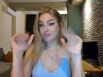 Chaturbate Live Sex Cam of hi_lina