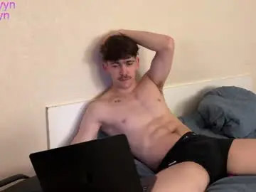 Chaturbate Best live sex cam show of luca_syn