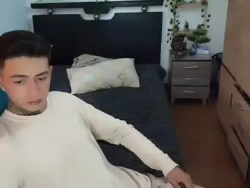Chaturbate Best live sex cam show of santi_ss