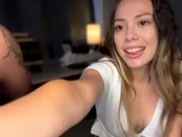 Chaturbate Sex Cam of valery_and_dani_