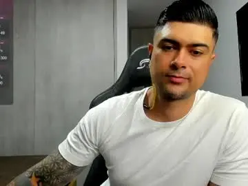 Chaturbate Live Sex Cam of adam_clarke