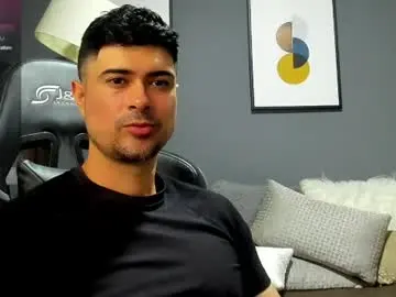 Chaturbate Live Sex Cam of adam_clarke