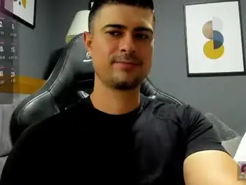 Chaturbate Nude Webcam of adam_clarke
