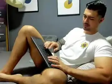 Chaturbate Free Porn Cam of adam_clarke
