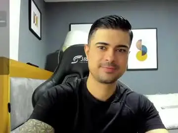 Chaturbate Best live sex cam show of adam_clarke
