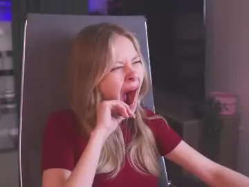 Chaturbate Free Porn Cam of evemundie